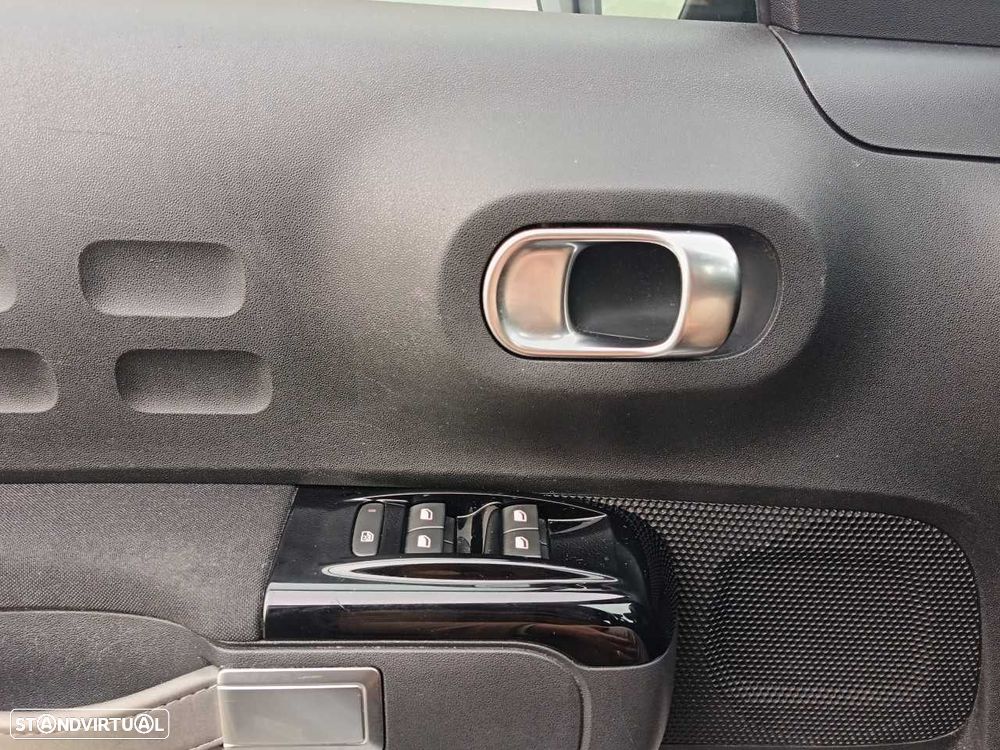 Citroën C3 1.2 PureTech Shine - 12