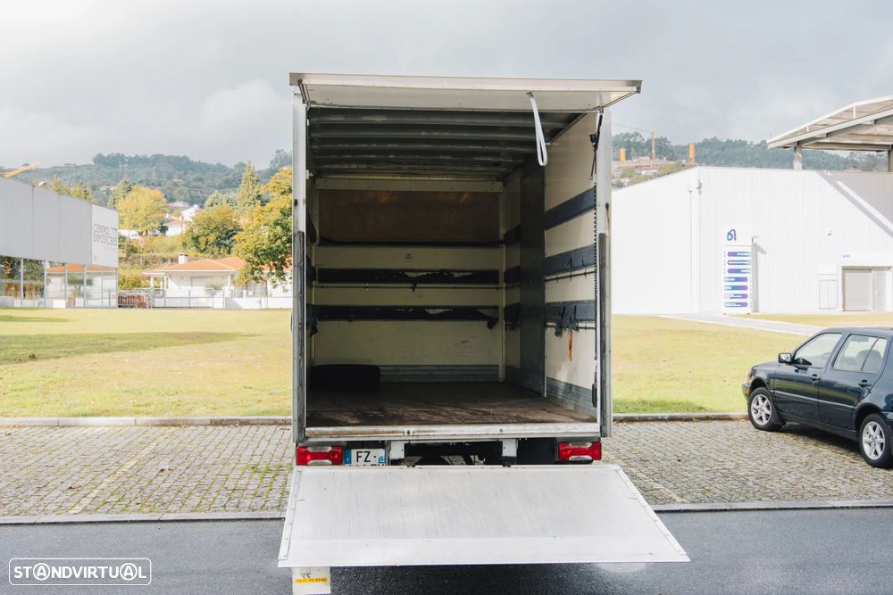 Iveco Daily 3.0 35-160 C/Plataforma - 11