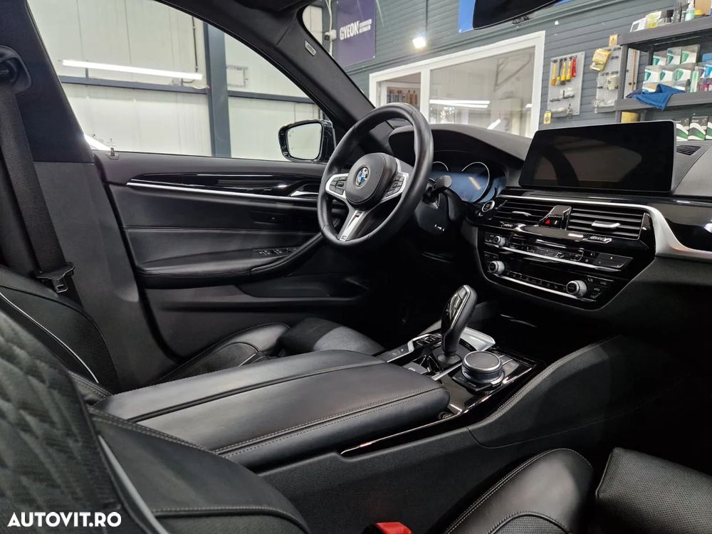 BMW Seria 5 530d xDrive AT - 10