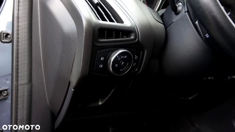 Ford Focus 1.6 Gold X (Edition) - 3