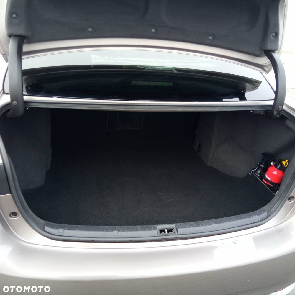 Toyota Avensis 1.8 Prestige - 5