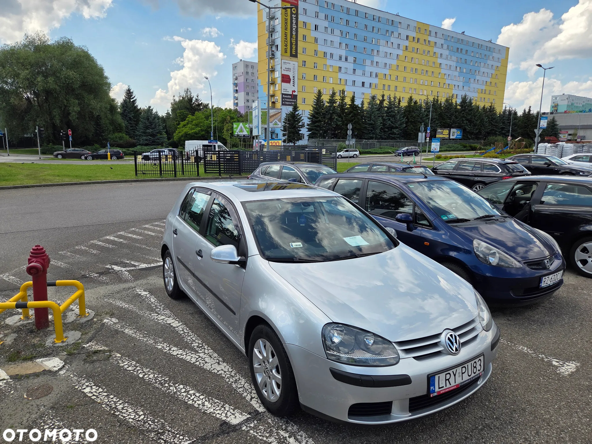 Volkswagen Golf V 1.4 FSI Comfortline - 4