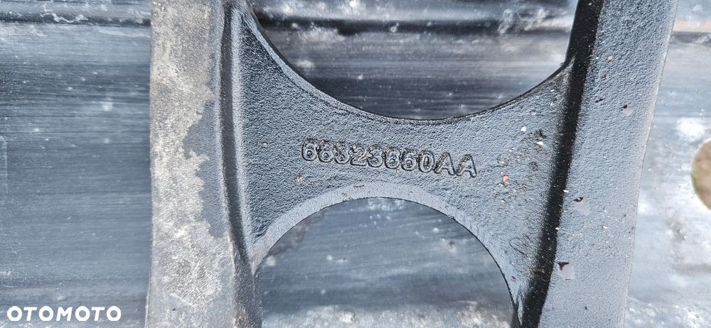 RAM 1500 V 5 2019- 4X4 5.7 HEMI QUAD CAB 1,5 Big Horn Rama samonośna Podwozie Poduszka ramy Osłona zbiornika Obudowa 52029964ac Przewód hamulcowy pompy ABS Instalacja ramy Wiązka kable Ucho Hak przedni Mocowanie 68323651AA 68323650AA - 24