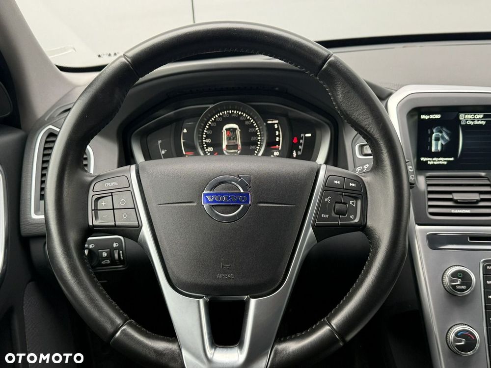 Volvo XC 60 D3 Geartronic Momentum - 23
