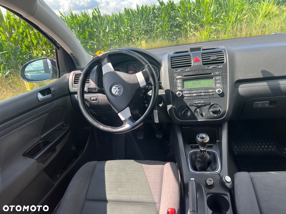 Volkswagen Golf V 1.6 FSI Comfortline - 7