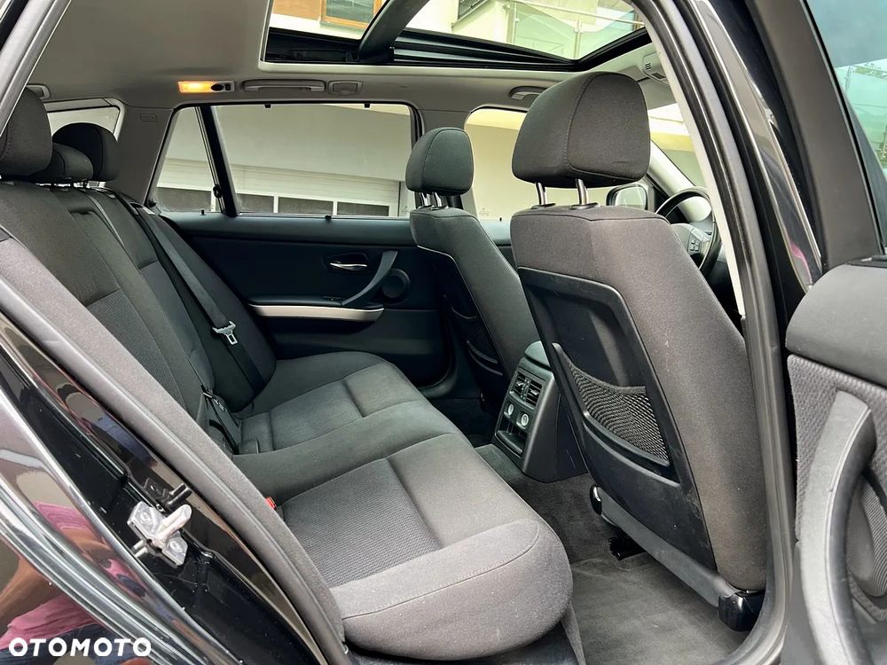 BMW Seria 3 318i Edition Exclusive - 11