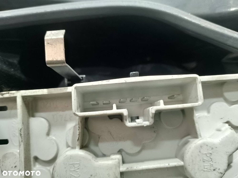 LAMPA TYLNA LEWA FORD FOCUS II 2021101023 SEDAN - 2