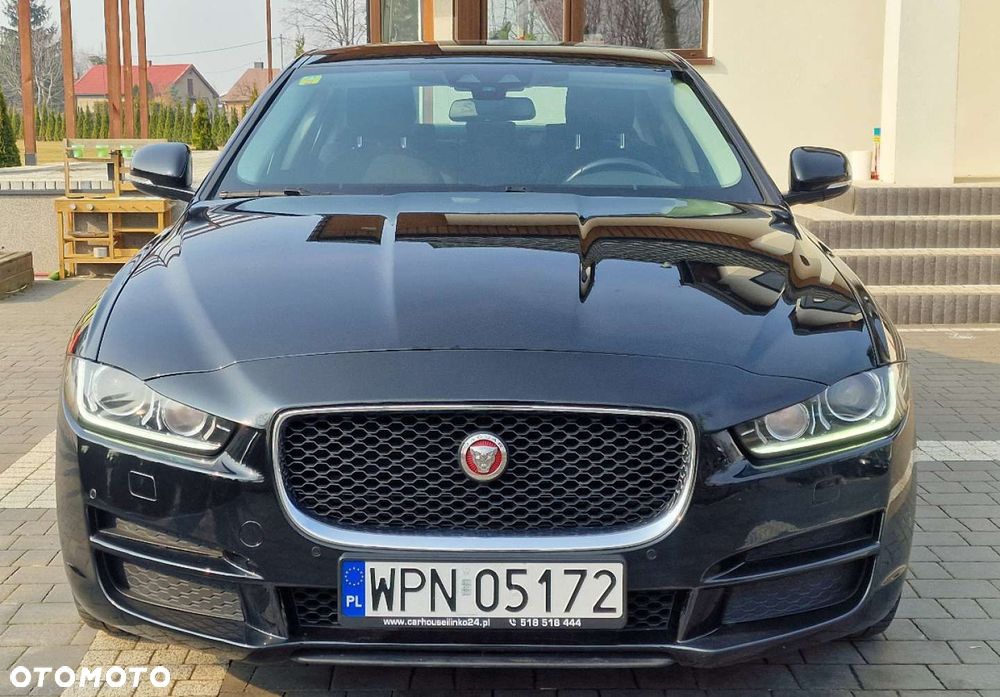 Jaguar XE - 2