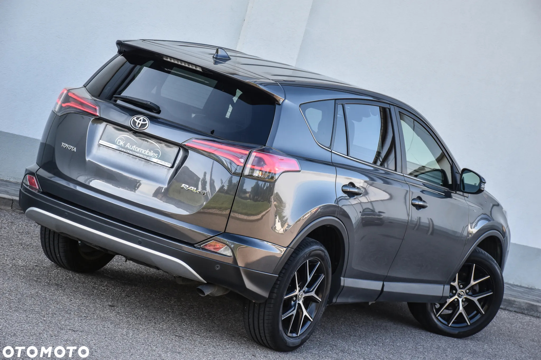 Toyota RAV4 2.0 D-4D Premium 4x2 - 7