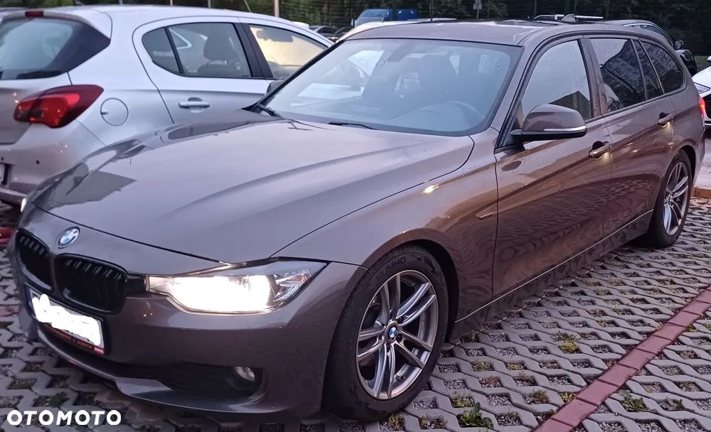 BMW Seria 3 318d - 10