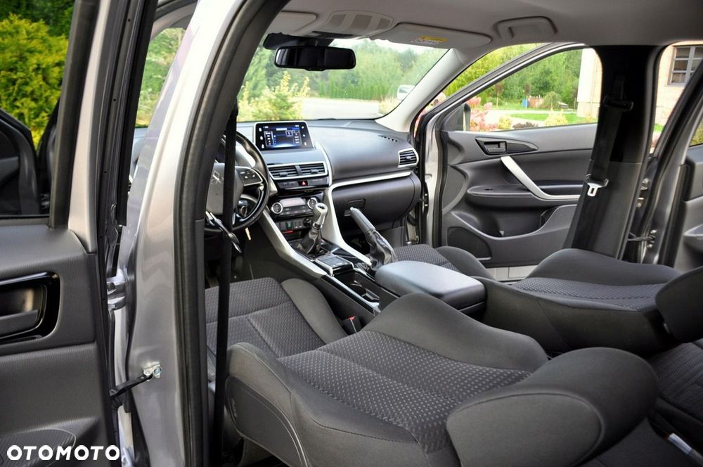 Mitsubishi Eclipse Cross - 27