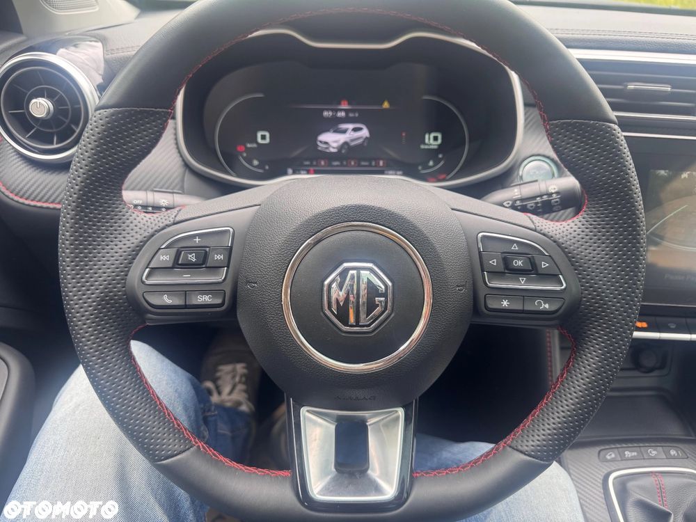 MG ZS ICE 1.5 VTI-tech Luxury - 22