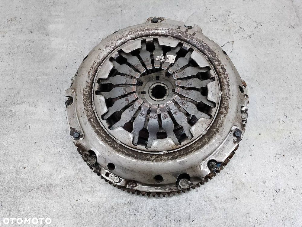 SPRZĘGŁO KOMPLETNE DACIA DUSTER 8201067155  8200187171 1.6 16V - 5