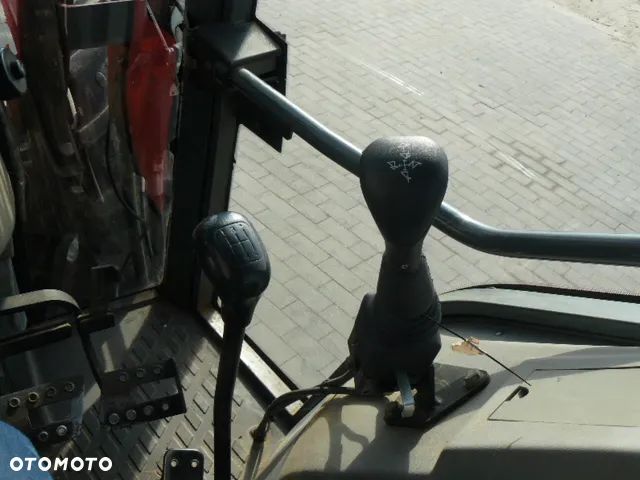 Massey Ferguson 4255 Ciągnik rolniczy z ładowaczem - 13