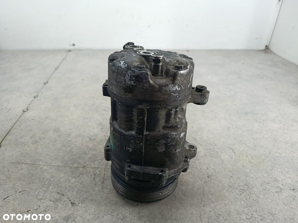 POMPA, SPRĘŻARKA KLIMATYZACJI VW GOLF III 1H0820803D SD7V16  SANDEN 1.9 TDI - 7