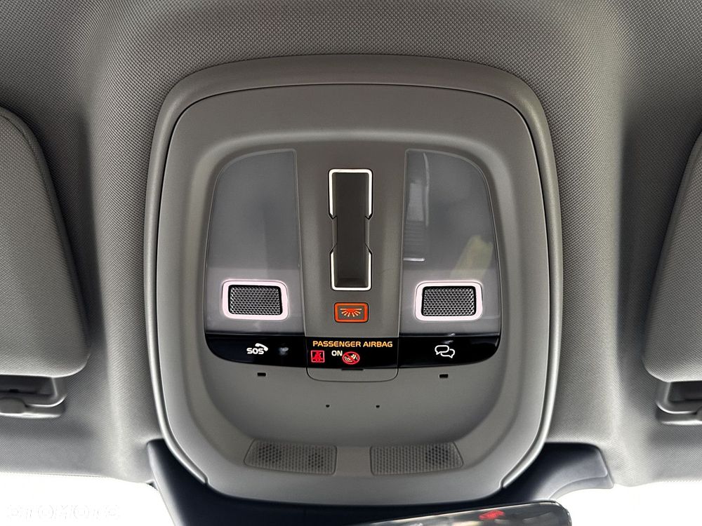Volvo S90 - 34