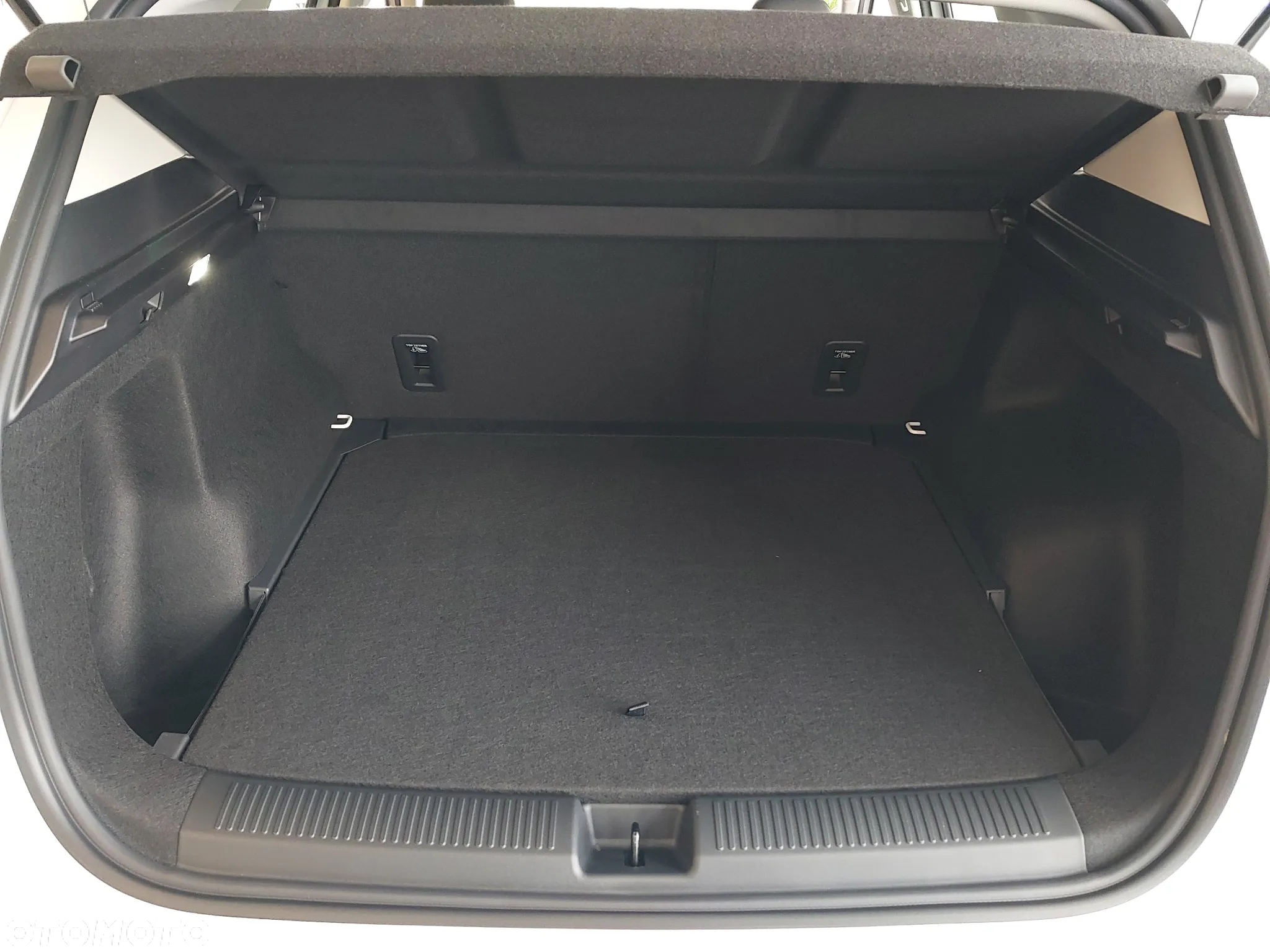 MG S5 EV - 10
