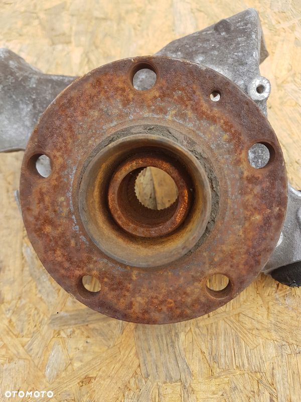 ZWROTNICA PIASTA LEWY TYŁ AUDI A6 C6 4F0505433F - 3