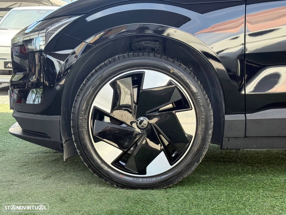 Volvo EX30 69 kWh Twin Motor Black Edition - 32