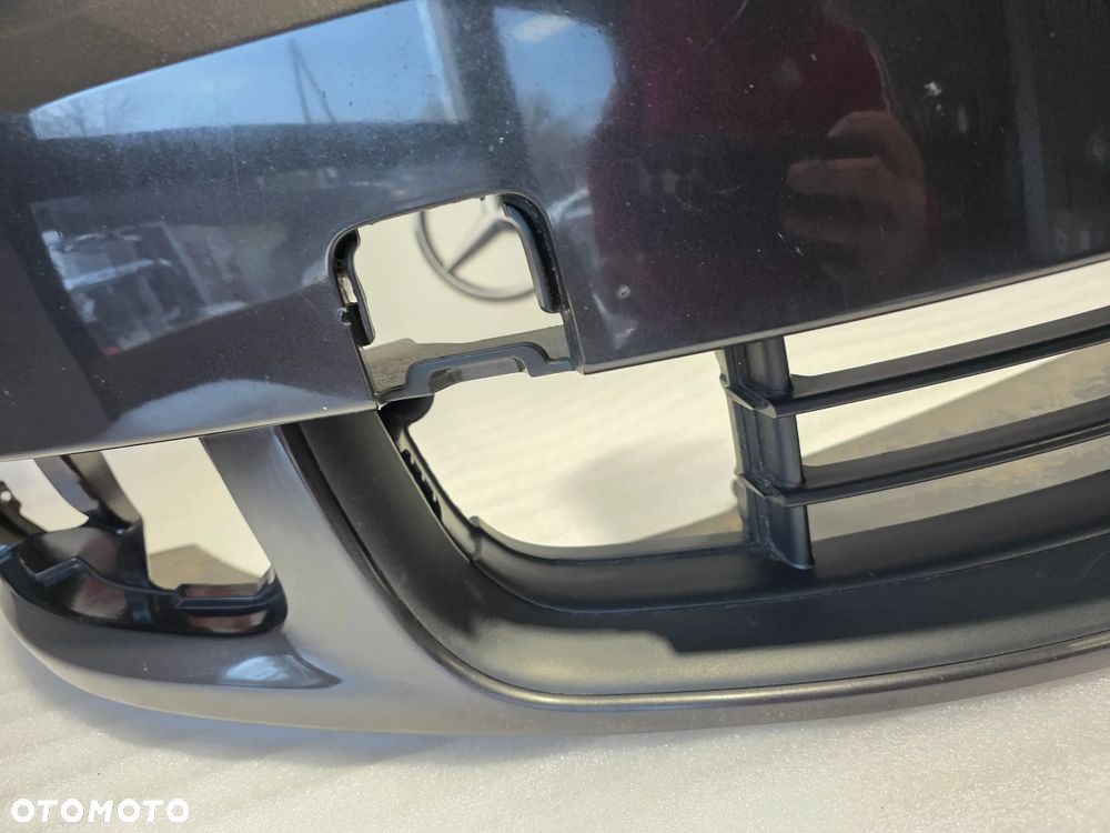 SKODA SUPERB III 3 3T0 08-13 ZDERZAK PRZEDNI PRZÓD BEZ SPRYSKÓW I BEZ PDC + KRATKA ŚRODKOWA , NR 3T0807221 , NR AUKCJI NZ1794 - 11