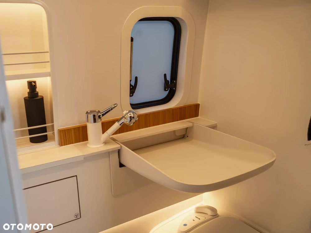 Mercedes-Benz Sprinter - 15