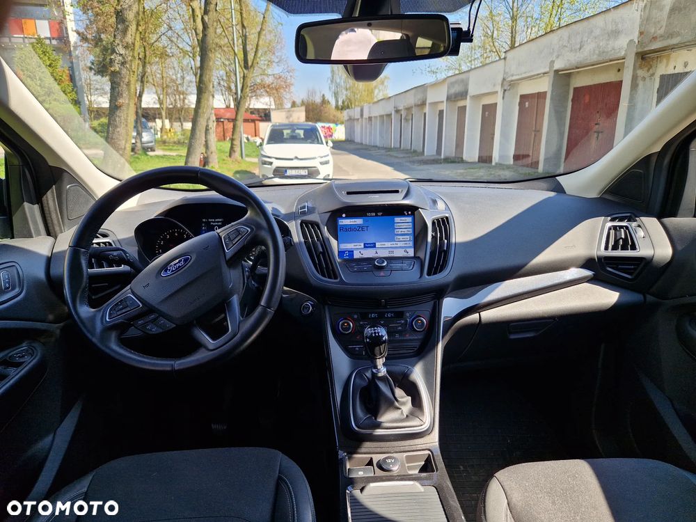 Ford Kuga 1.5 EcoBoost 2x4 Titanium - 12