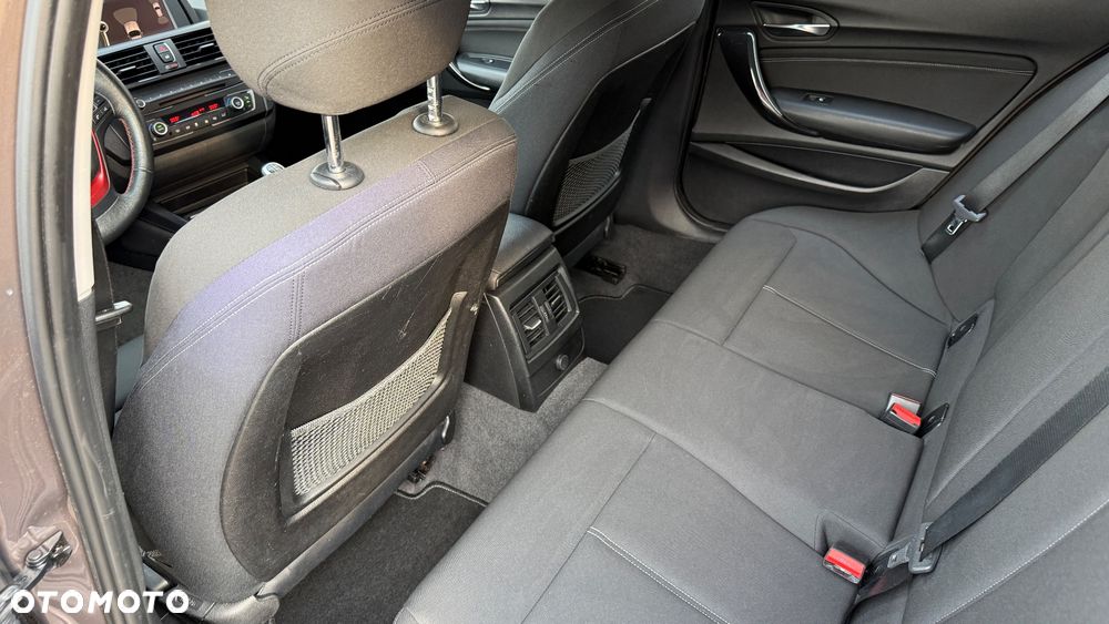BMW Seria 1 116d EfficientDynamics Sport Line - 22