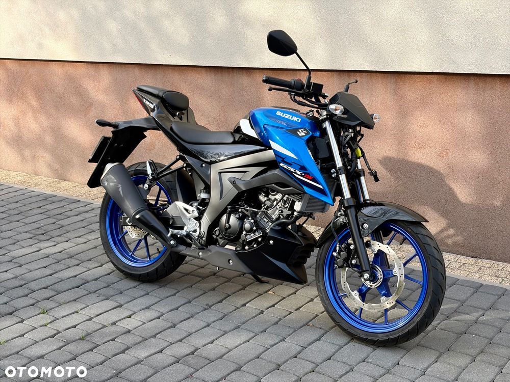 Suzuki GSX - 2
