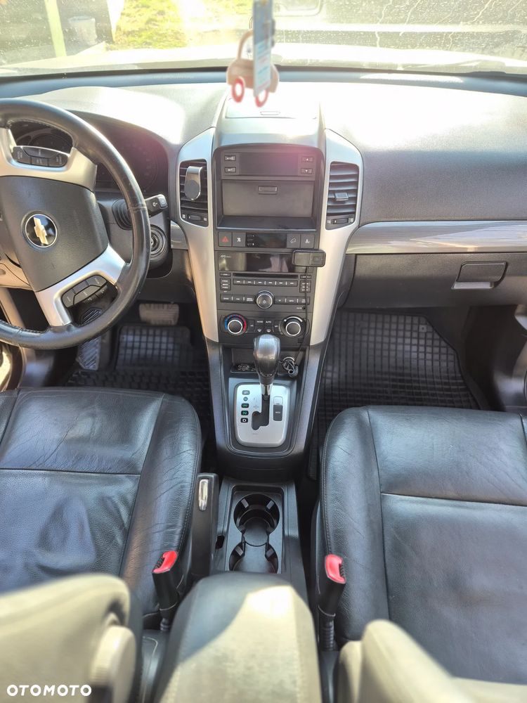 Chevrolet Captiva - 13