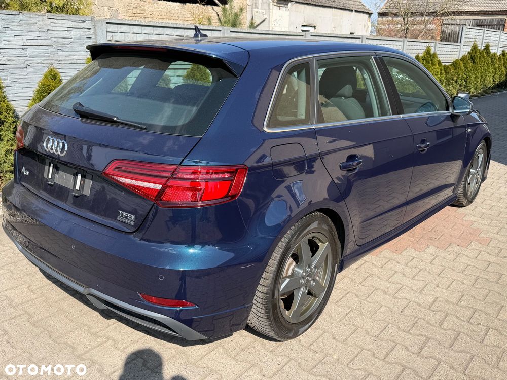 Audi A3 Sportback - 2