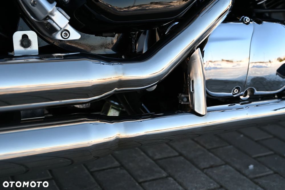 Suzuki Intruder - 34