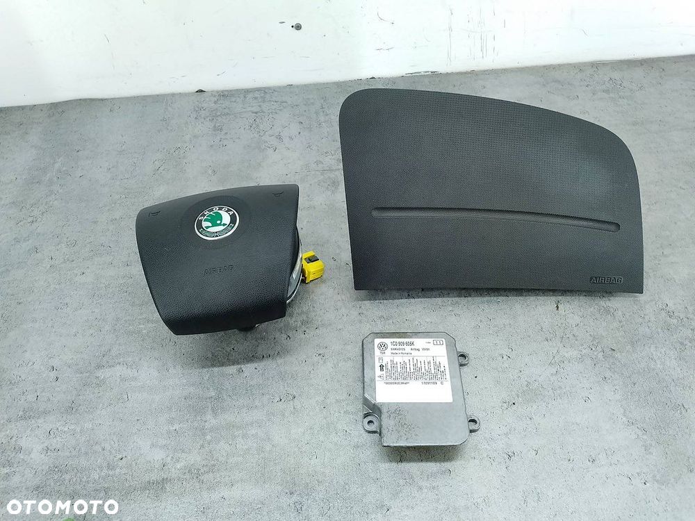 ZESTAW PODUSZEK AIRBAG SKODA FABIA II 5J0880201D  5J1880202C  1C0909605K - 1