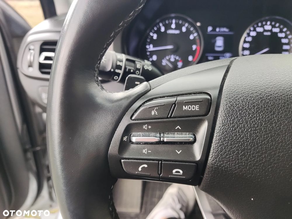 Hyundai i30 1.5 T-GDI 48V Comfort DCT - 14