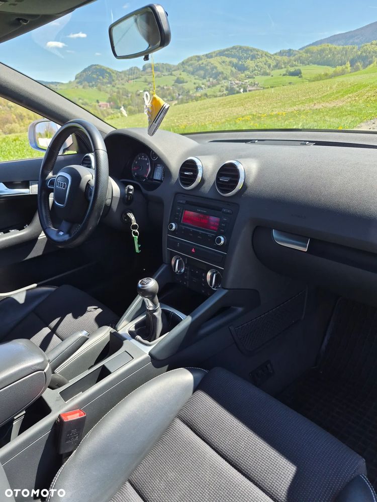 Audi A3 Sportback 1.8 TFSI S line Sportpaket Plus - 33