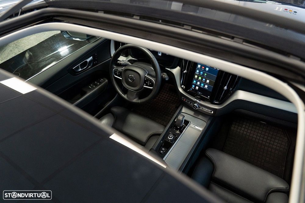 Volvo XC 60 2.0 T6 PHEV Plus Dark AWD - 18