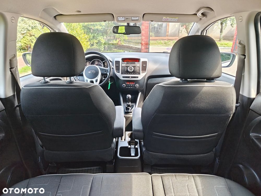 Kia Venga 1.6 CVVT Mind - 17