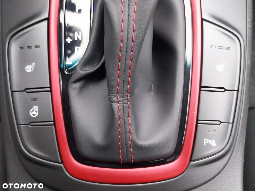 Hyundai Kona 1.6 GDI Hybrid Premium DCT - 28