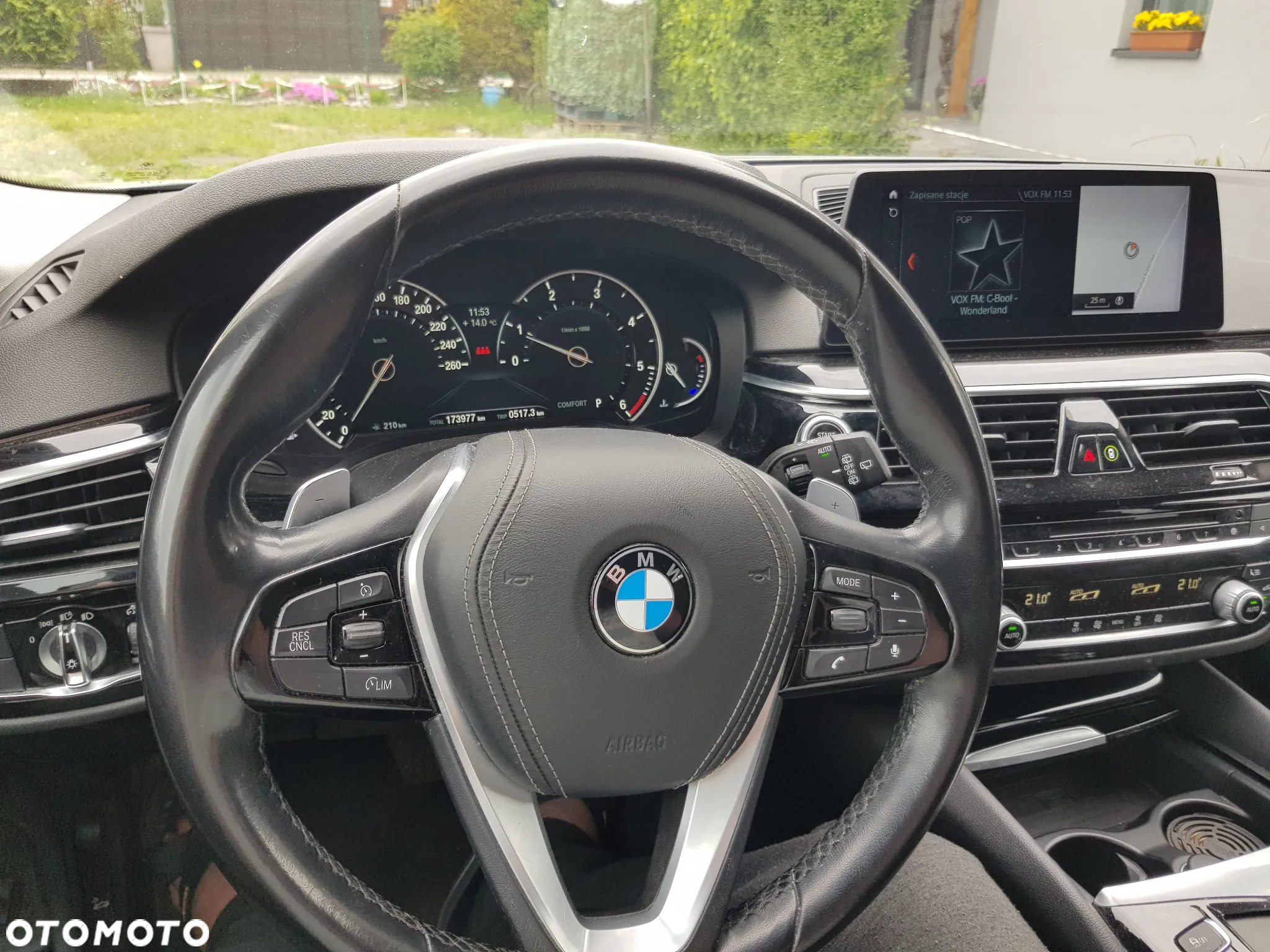 BMW Seria 5 520d xDrive Sport Line sport - 9