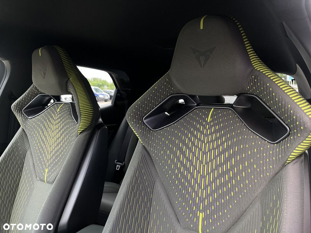 Cupra Raval 52kWh VZ - 38