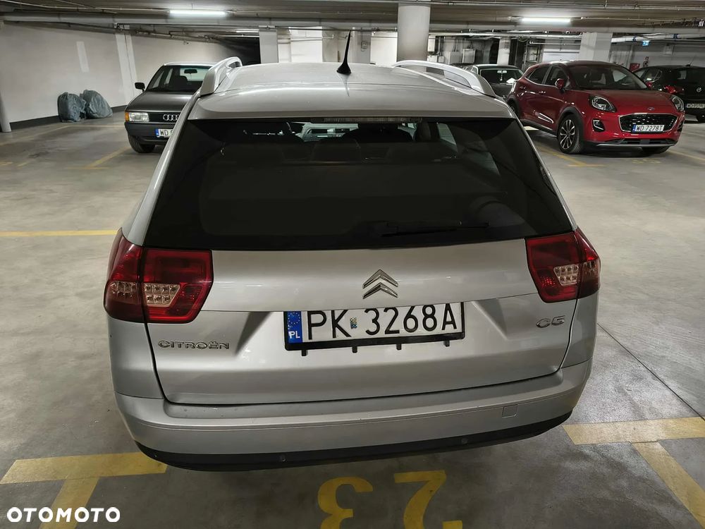 Citroën C5 2.0 HDi Confort - 4