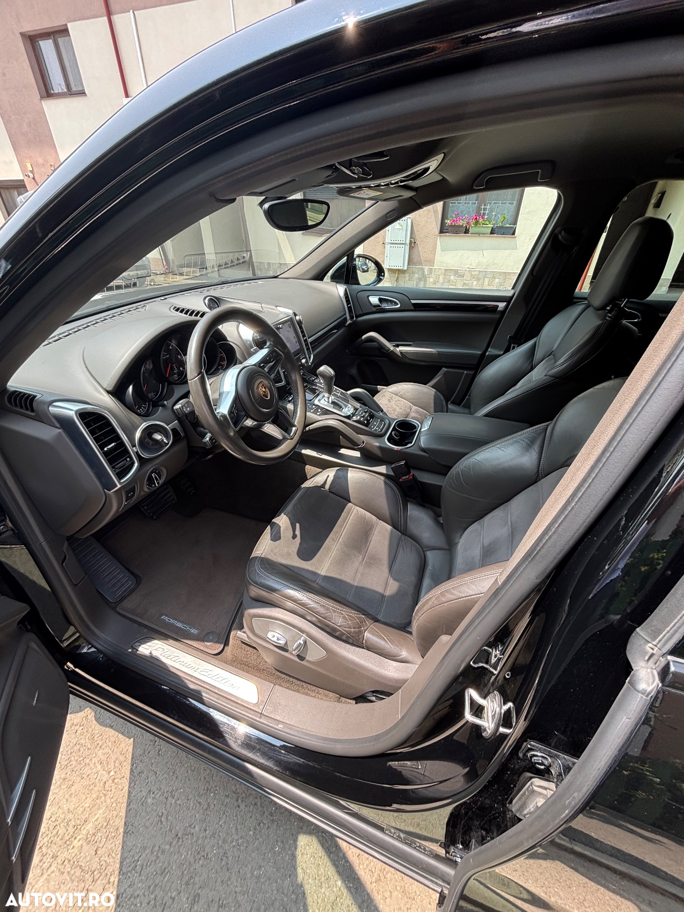 Porsche Cayenne Diesel Platinum Edition - 10
