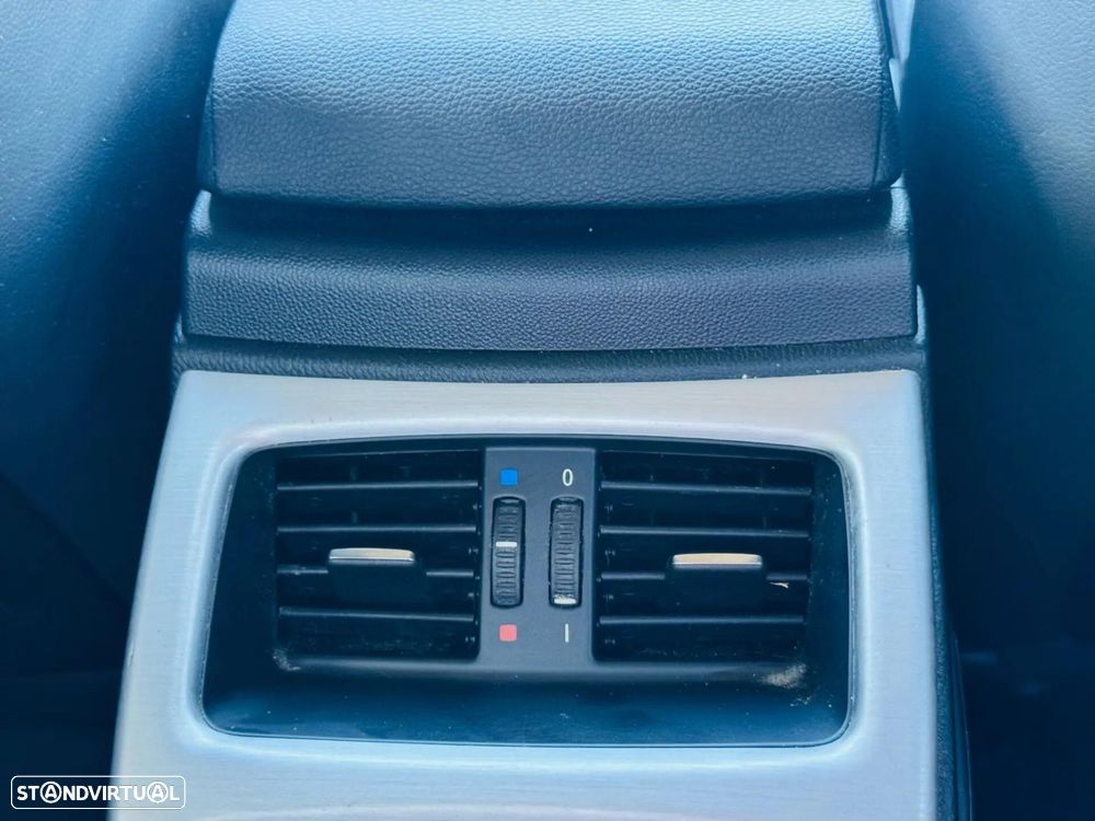 BMW 320 d Coupe - 38