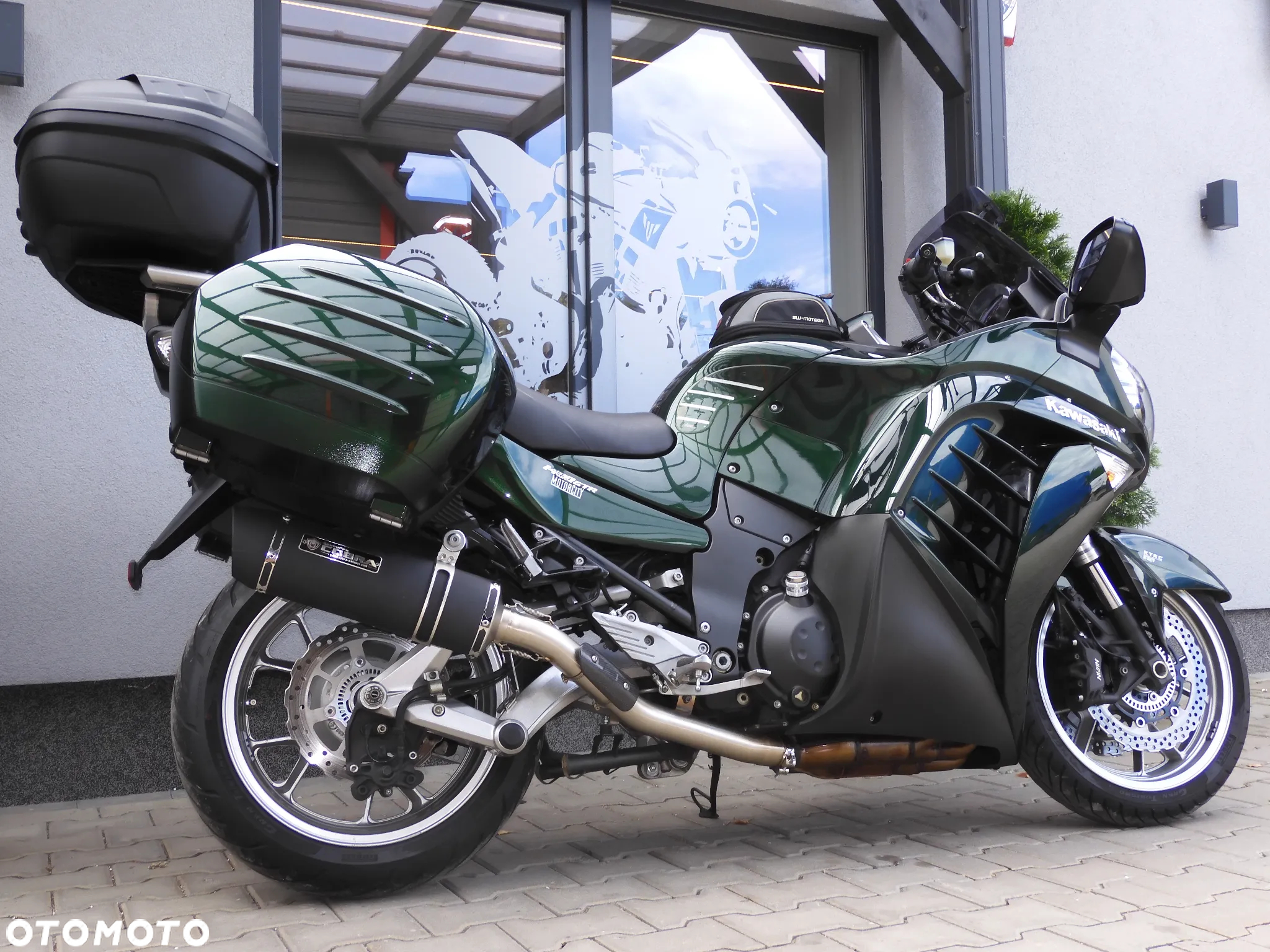 Kawasaki GTR - 14