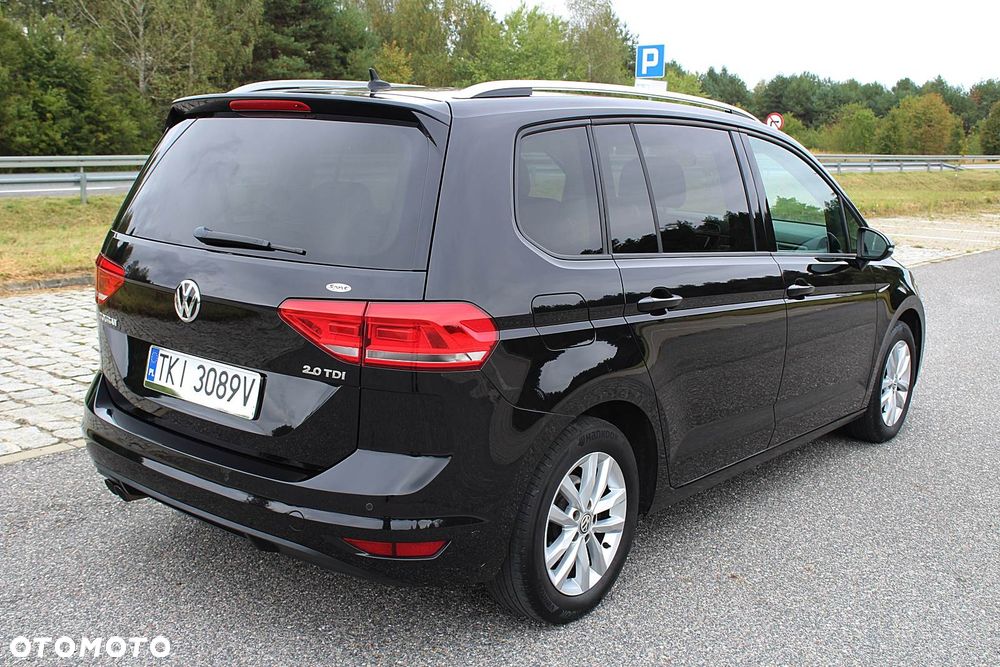 Volkswagen Touran 2.0 TDI SCR Highline - 9