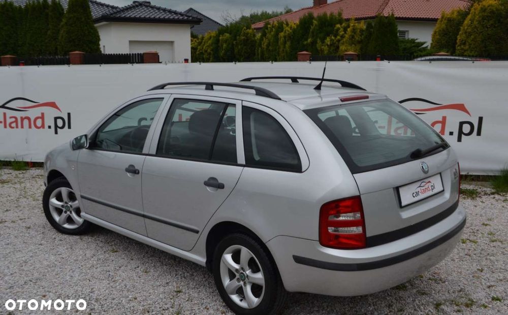 Skoda Fabia 1.4 16V Classic + - 9