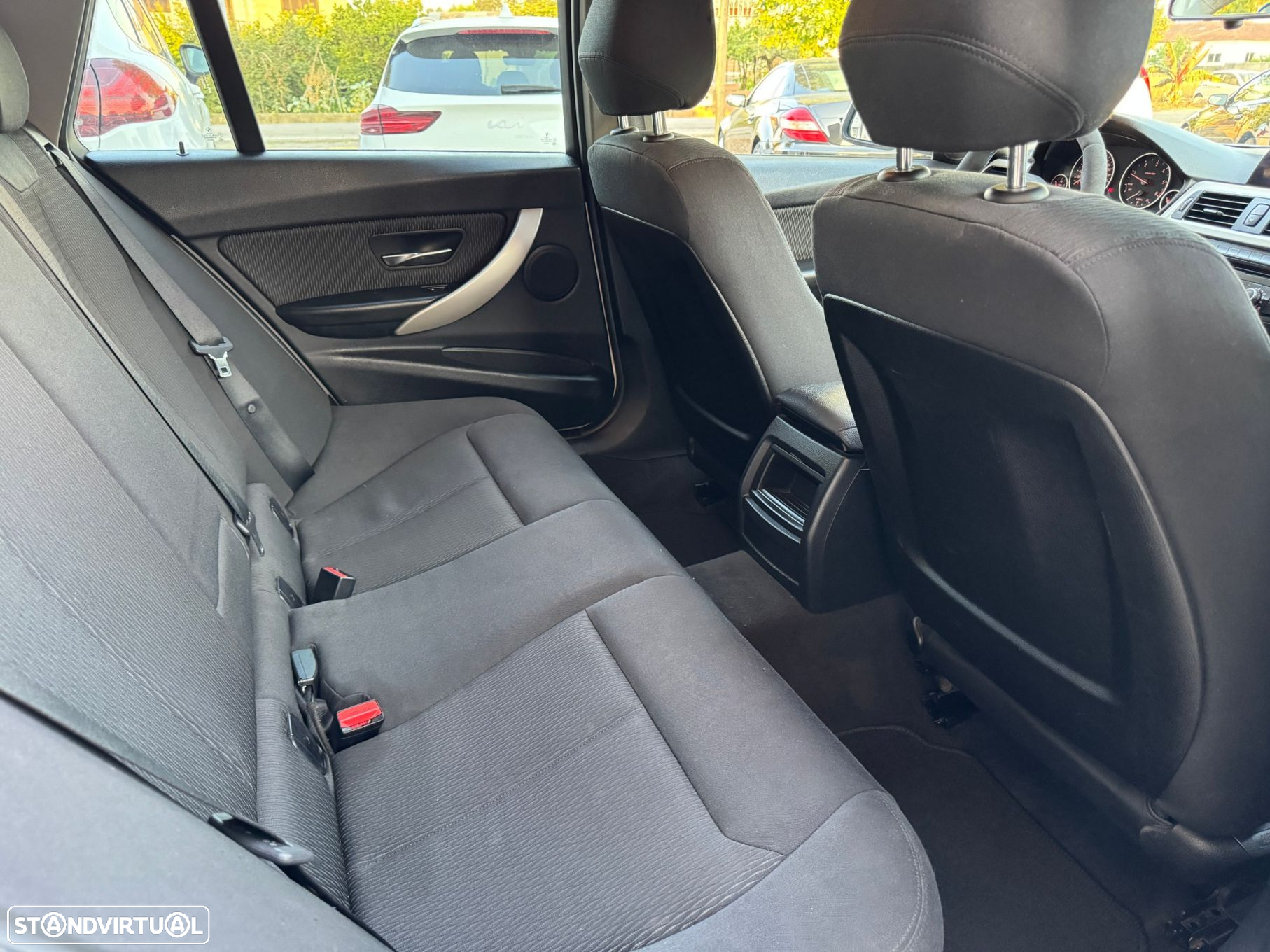 BMW 320 d Touring Auto Line Modern - 16