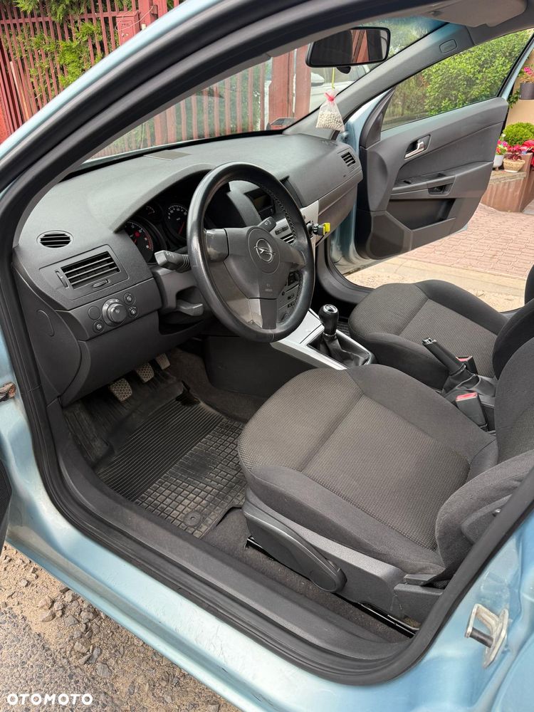 Opel Astra 1.6 Cosmo - 9