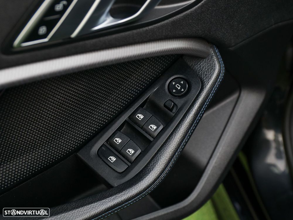 BMW 116 d Pack Desportivo M - 39
