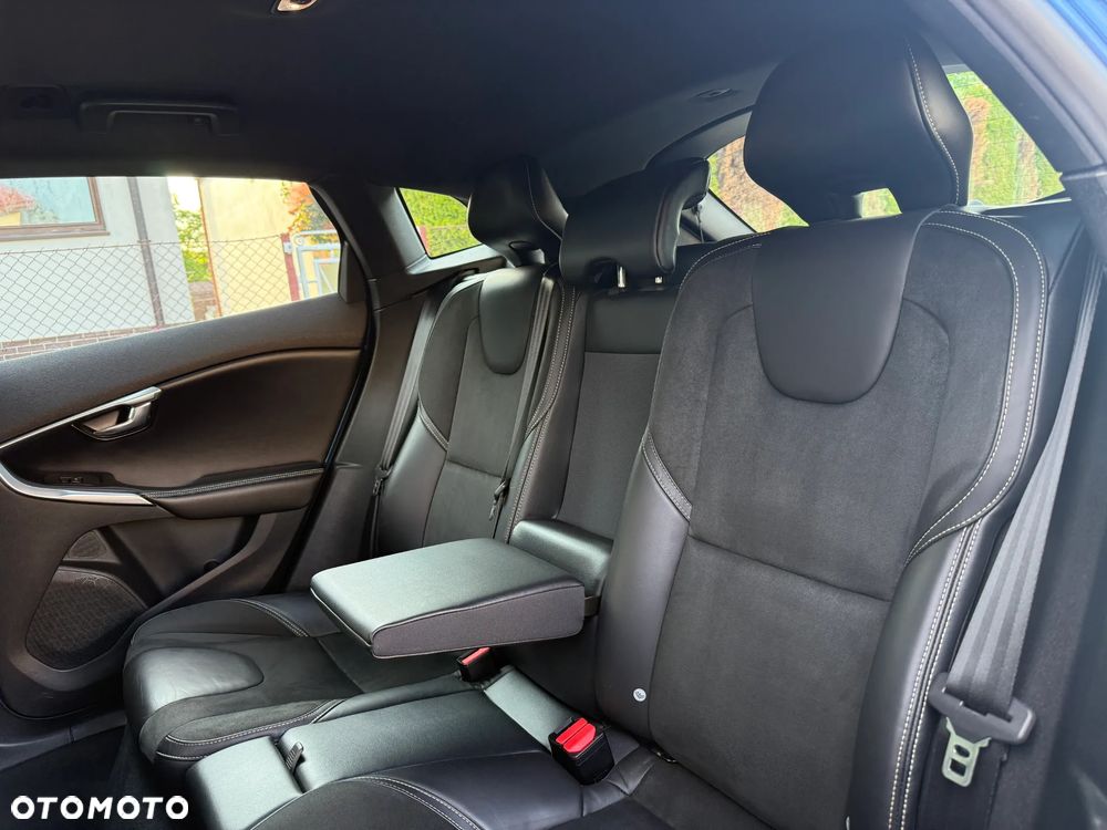 Volvo V40 D2 RDesign - 15