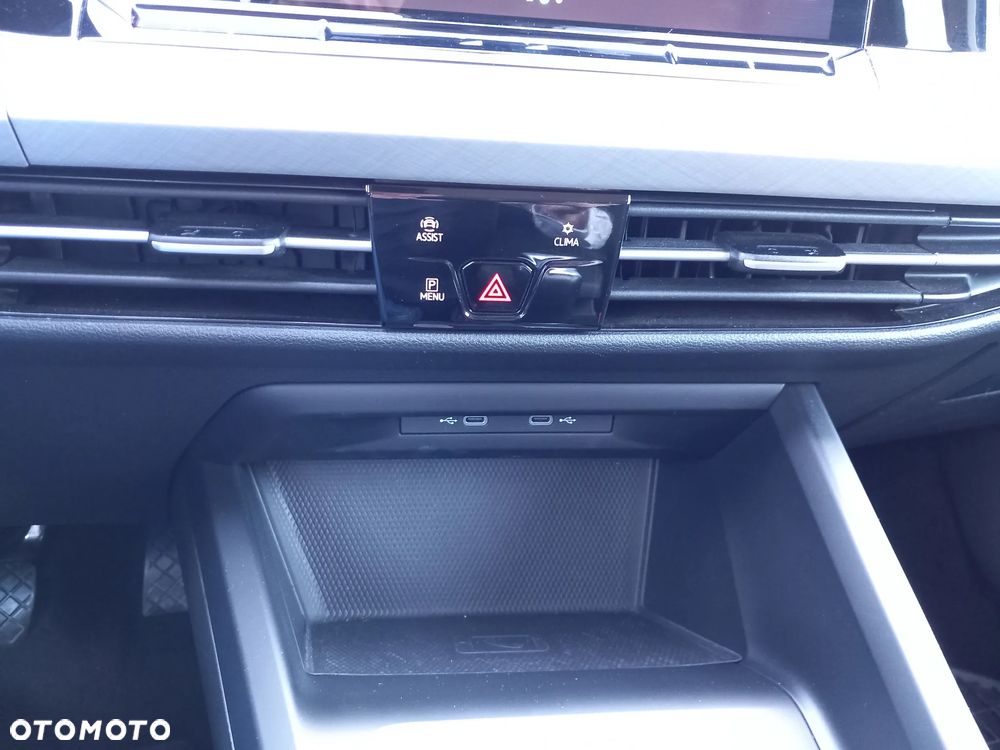 Volkswagen Golf 1.5 TSI EVO Life - 18